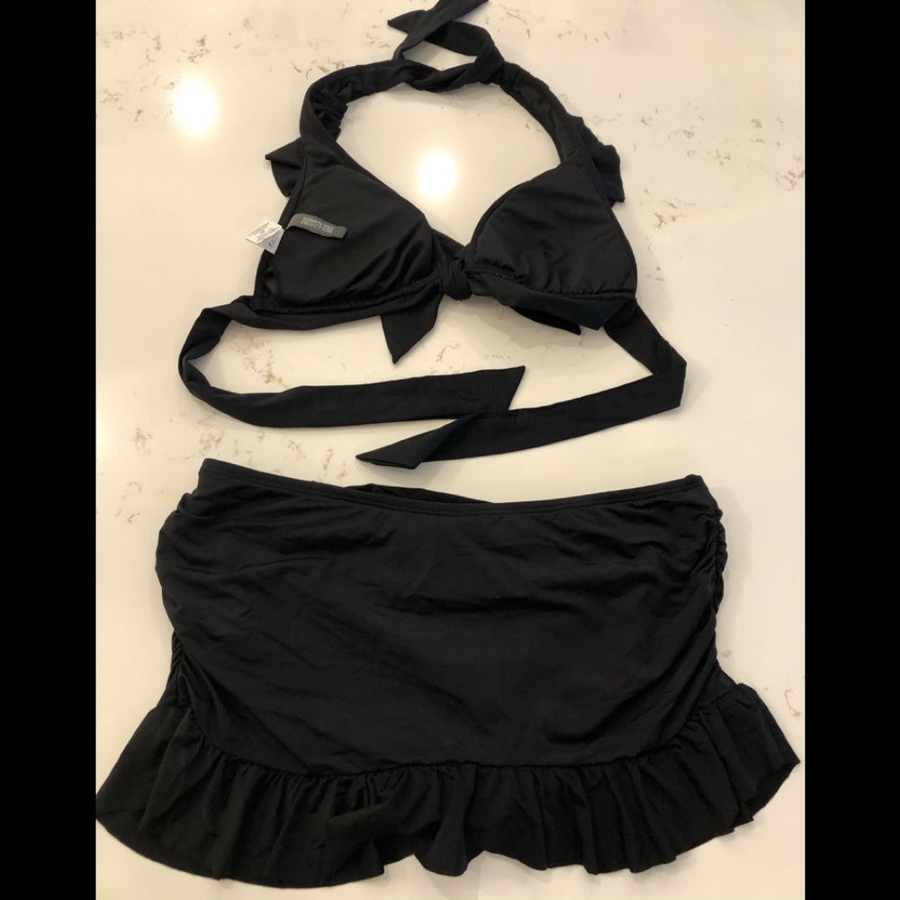 - KENNETH COLE REACTION Two Piece Black biki…